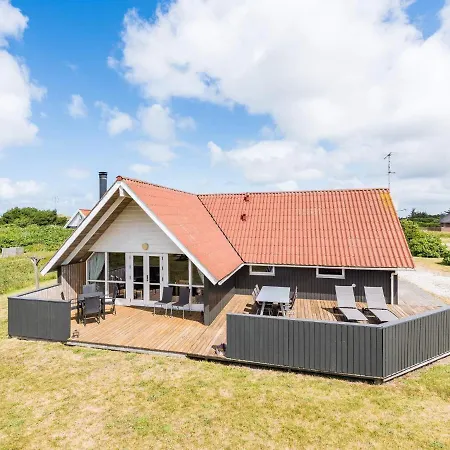 Holiday Lxxxi Hvide Sande