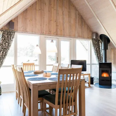 Holiday Lxxxi Hvide Sande